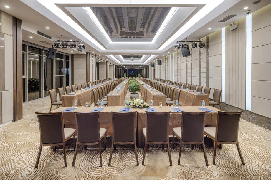 Luminary Grand Ballroom tại Annova Nha Trang